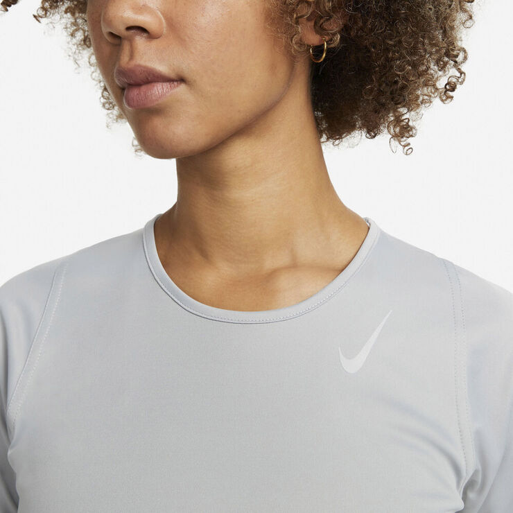 Nike Dri Fit Race Lobe T Shirt Grå