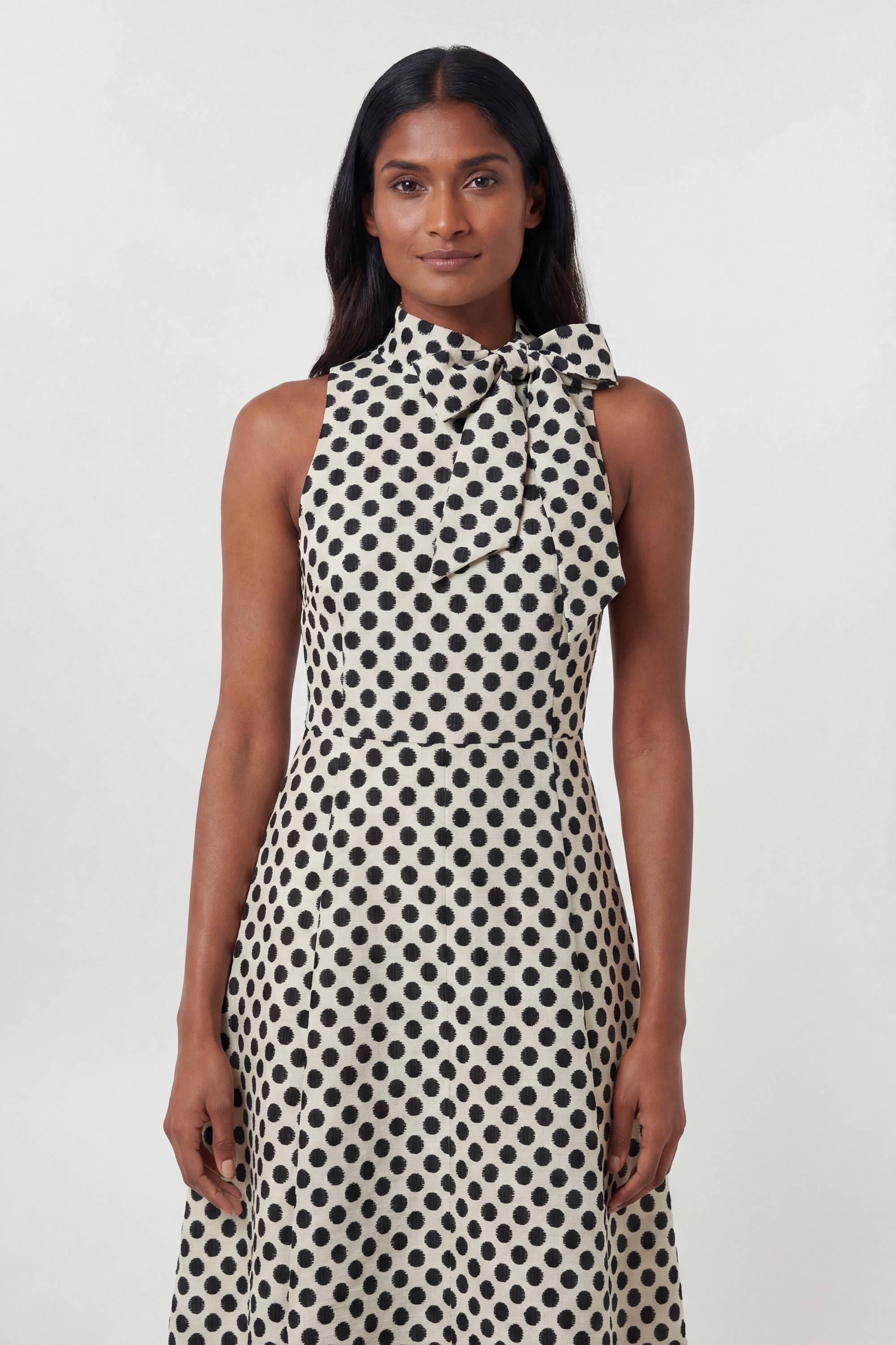 KarenMillen Robe Midi Cintrée À Col Nœud Et Jupe Ample En Jacquard À Pois