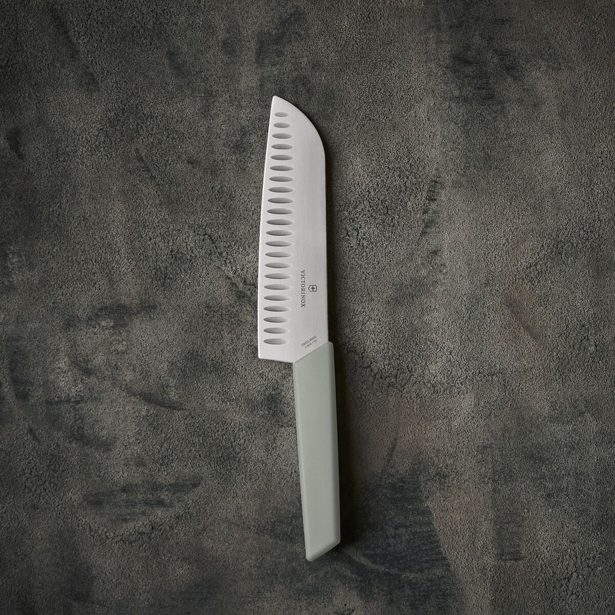 Swiss Modern Santokukniv 17 cm, Oliven
