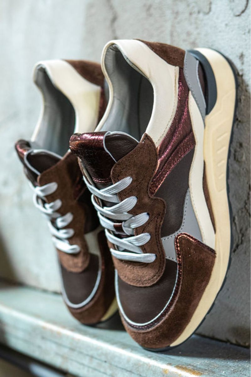 Piedi Nudi Sneakers Bruin Dames