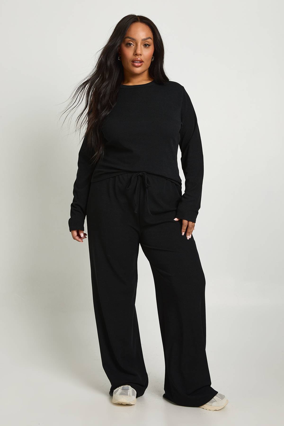 boohoo Haut basique à manches longues Plus Rib & pantalon à taille élastiquée ensemble coordonné