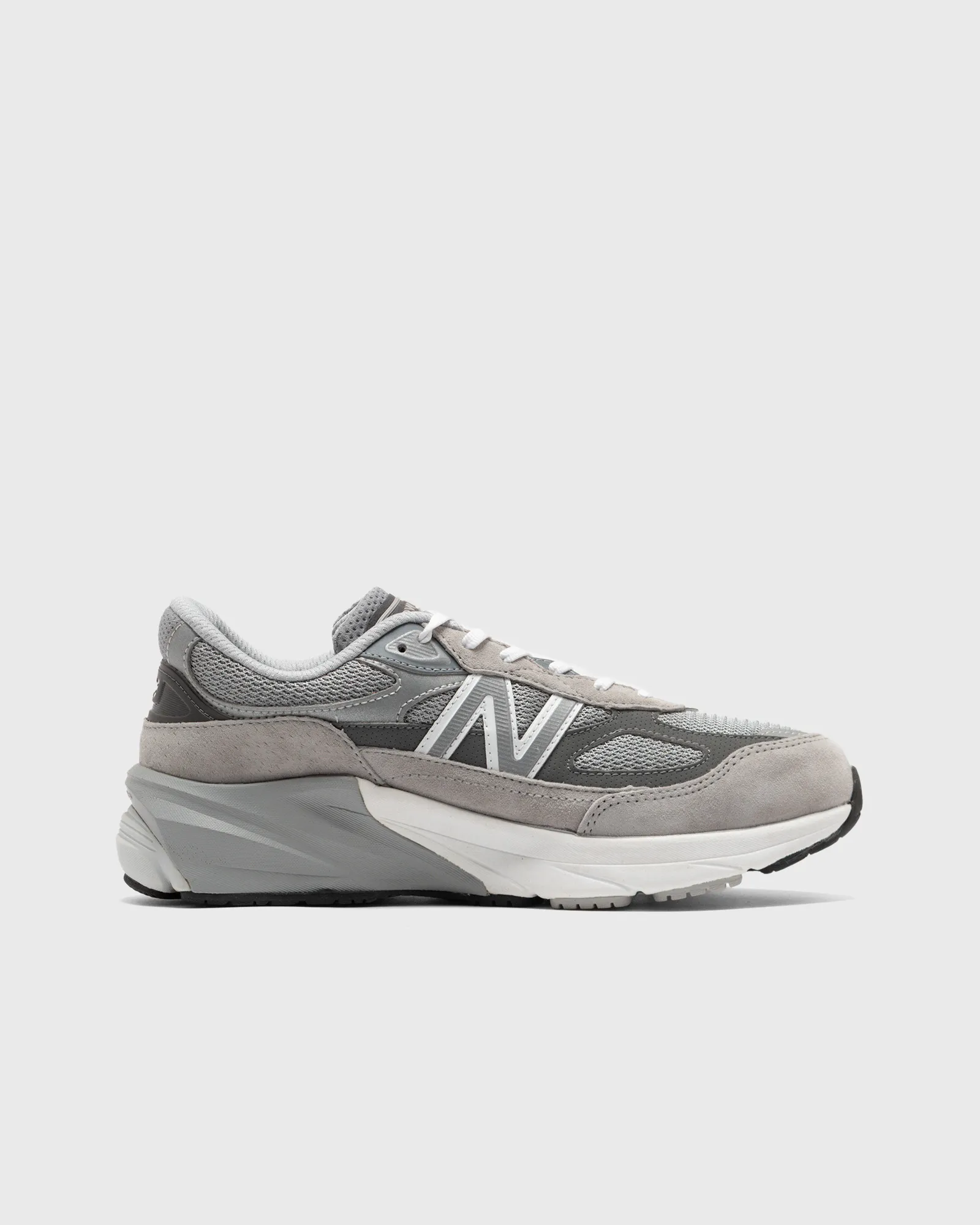 New Balance 990