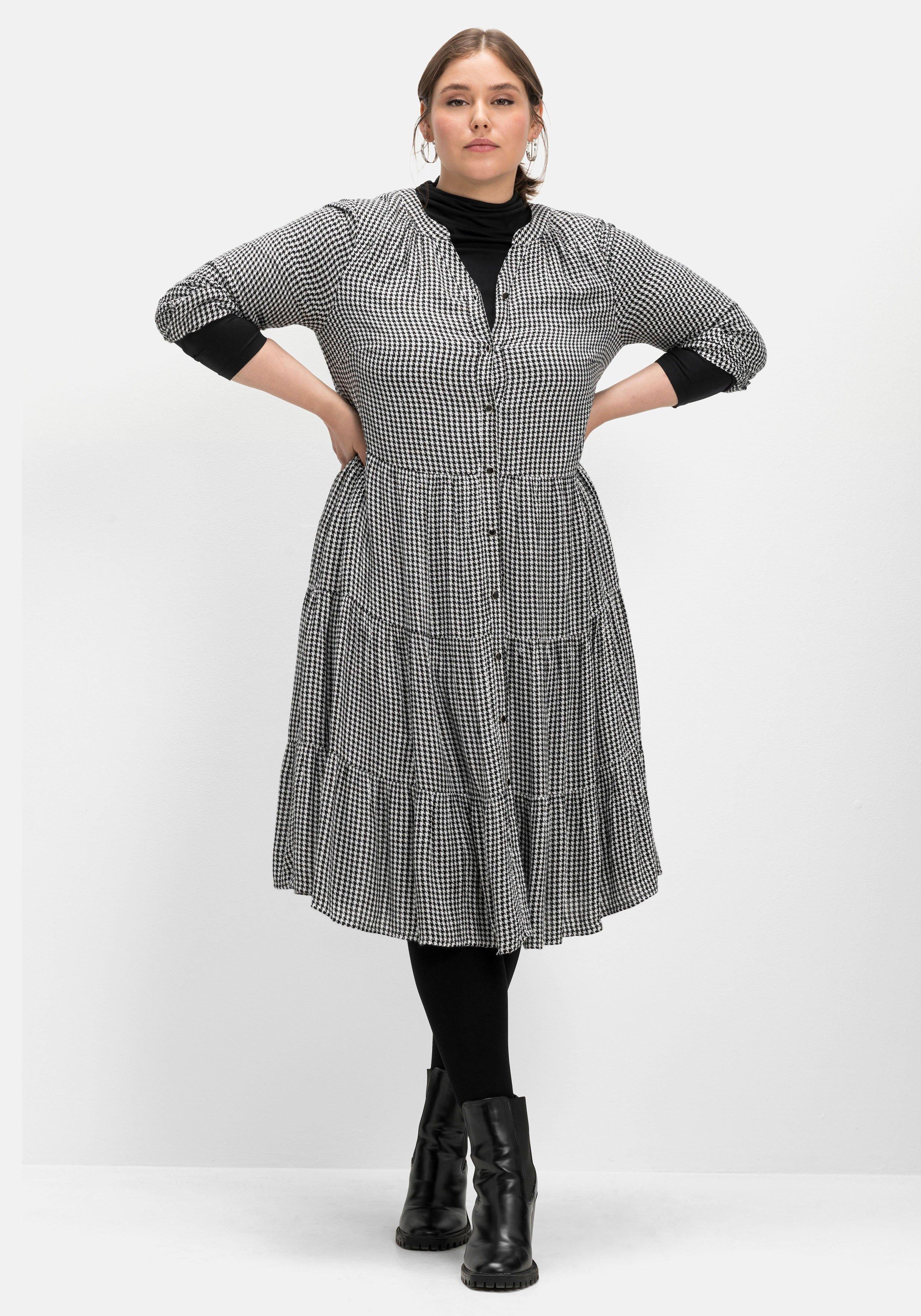 Blusenkleid im Pepitamuster, weit schwingender Rock