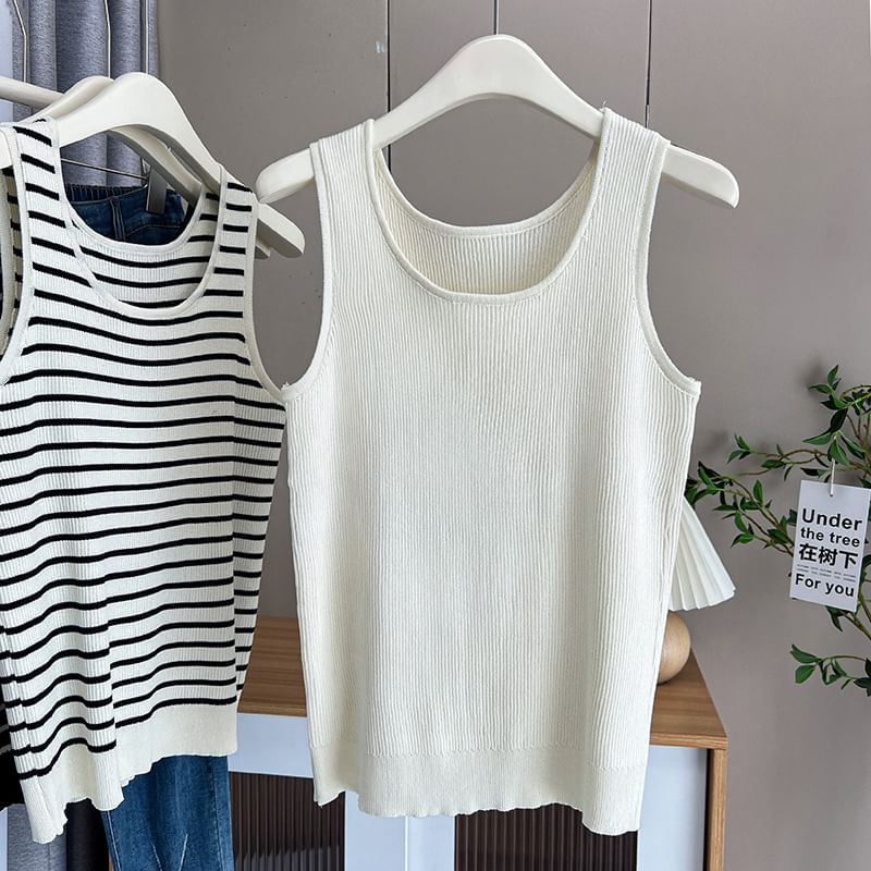 uliaque - Tanktop met ronde hals en ribbreisel in grote maten