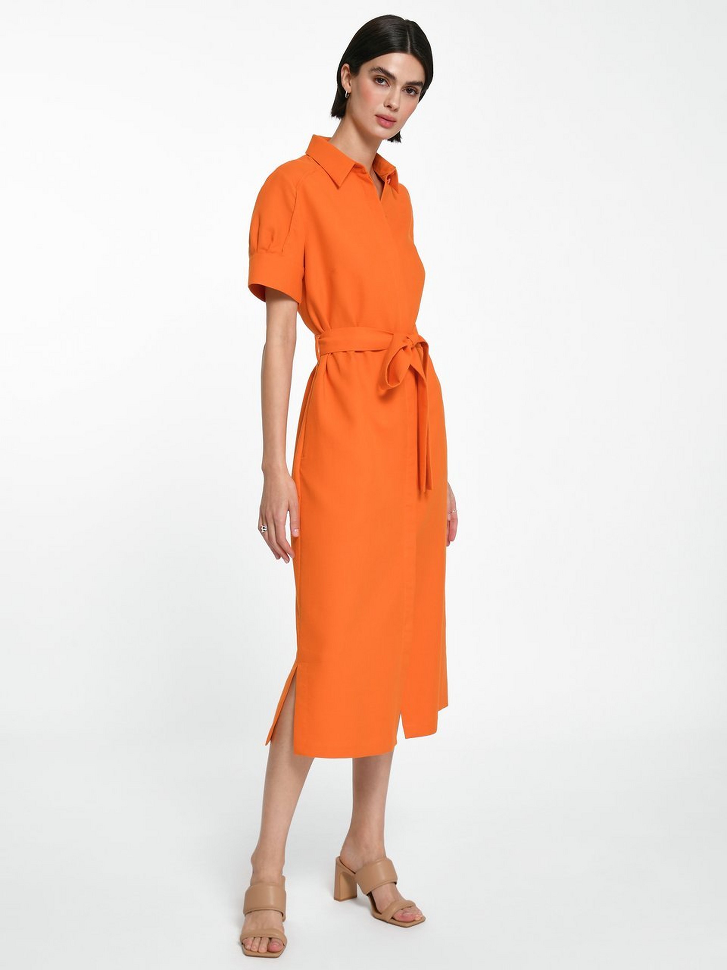 Kleid mit durchgehender Knopfleiste