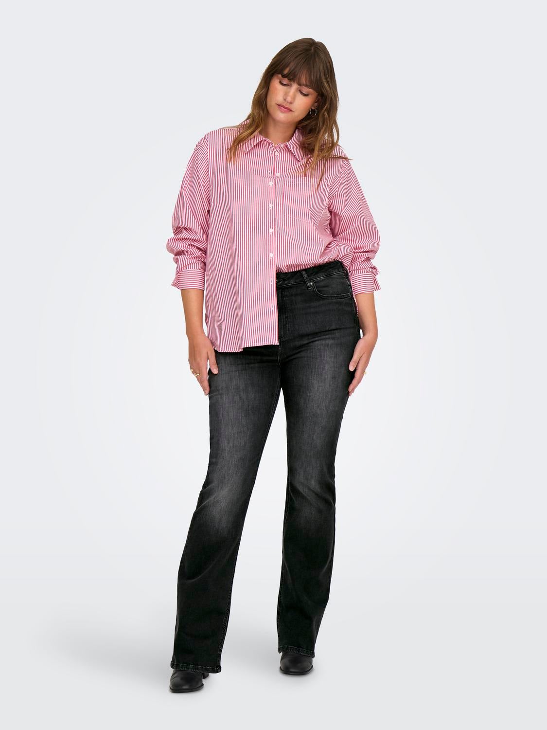 CARWILLY Hohe Taille Ausgestellt Jeans Washed Black