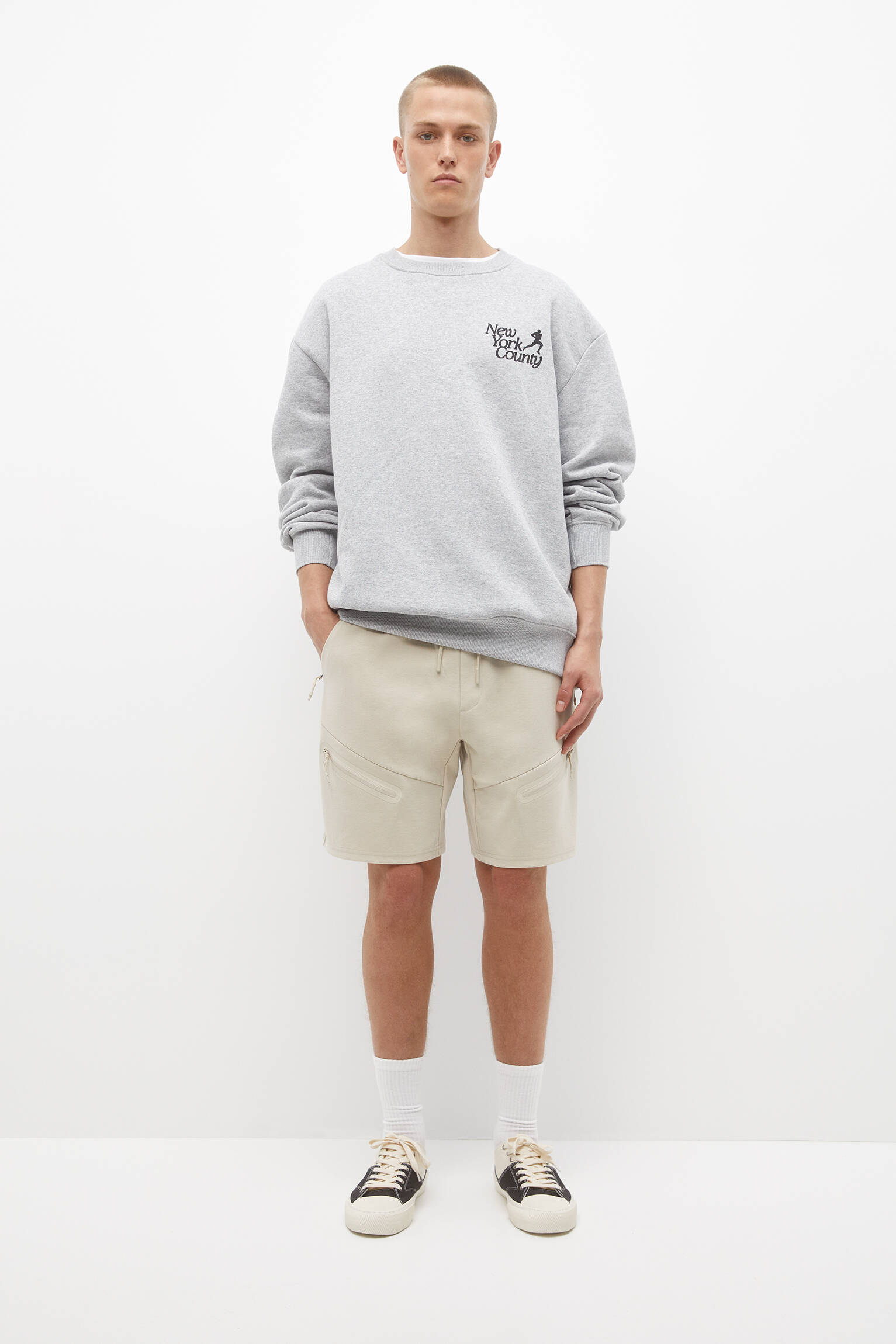 Bermuda de moletom com bolso frontal - Off-White