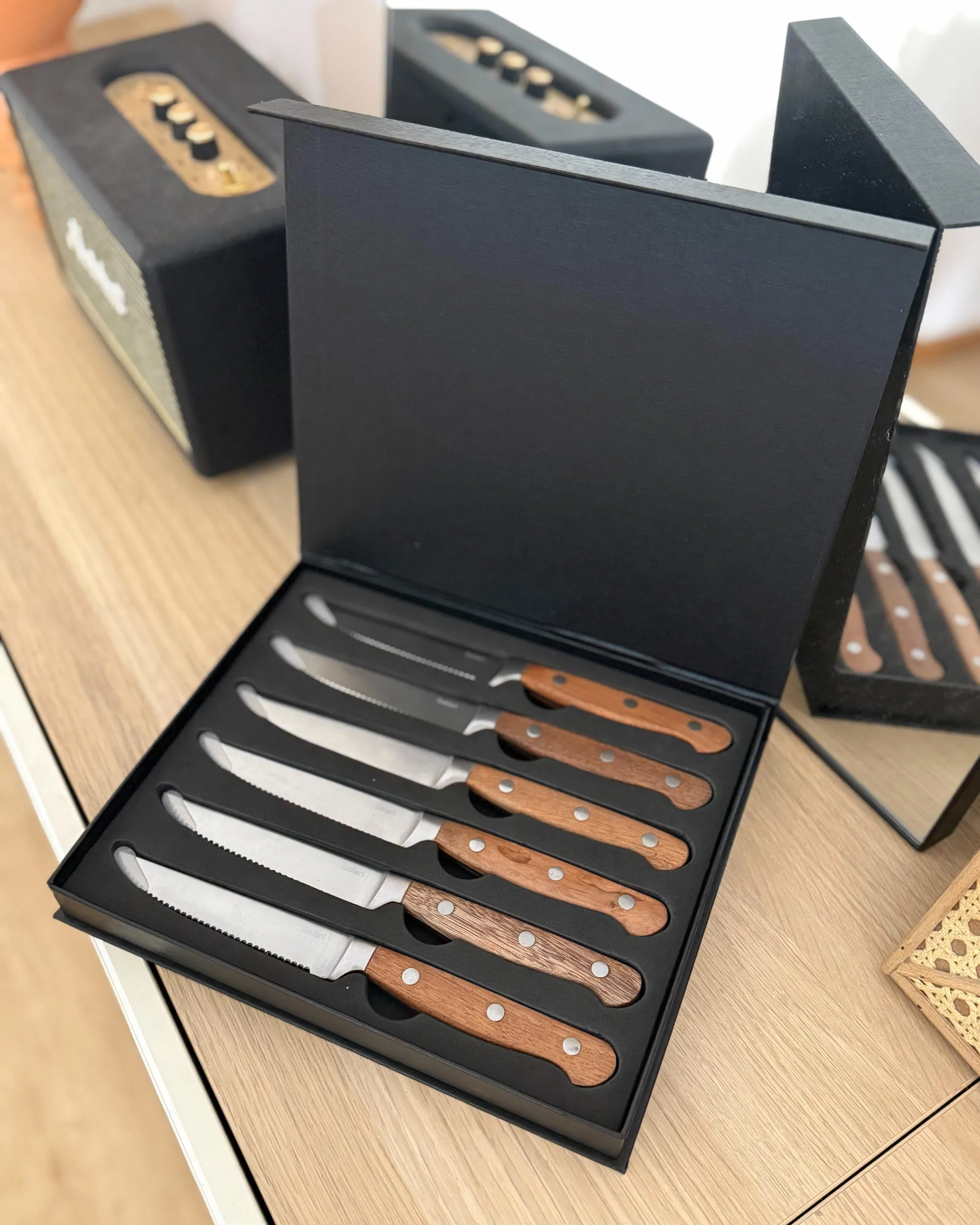 Set van 6 steakmessen NAGANO Bruin