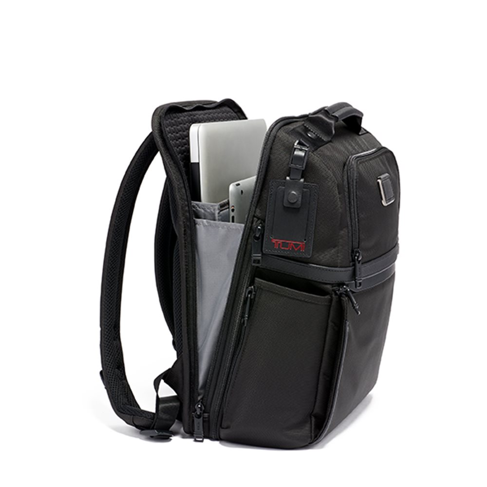 Tumi Alpha 2 Business/Travel Slim Solutions Brief Pack black