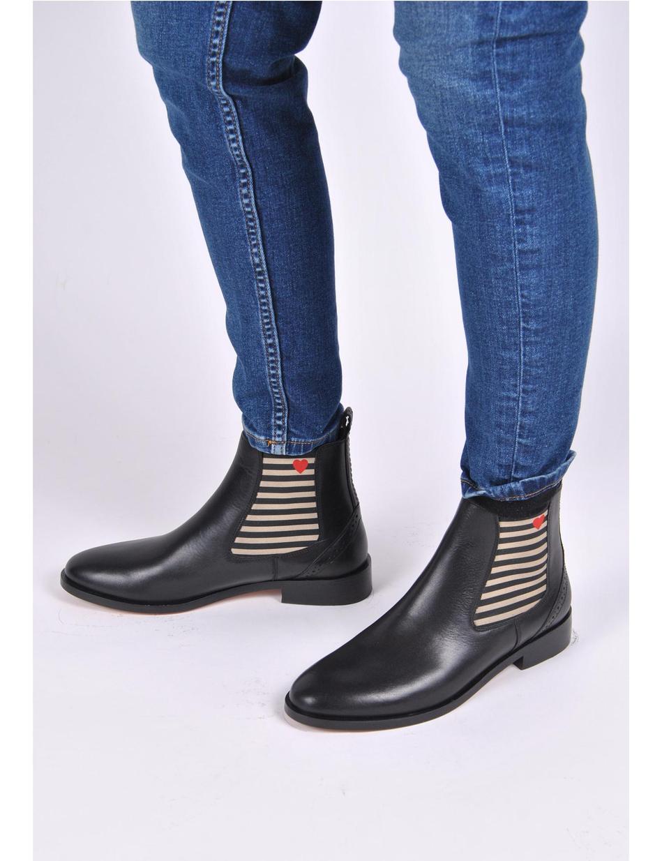 CHELSEA BOOT SUVI MIT STREIFEN UND HERZC