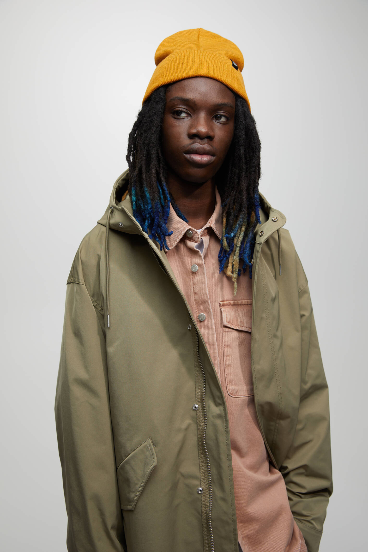 PARKA COM CAPUZ - CÁQUI