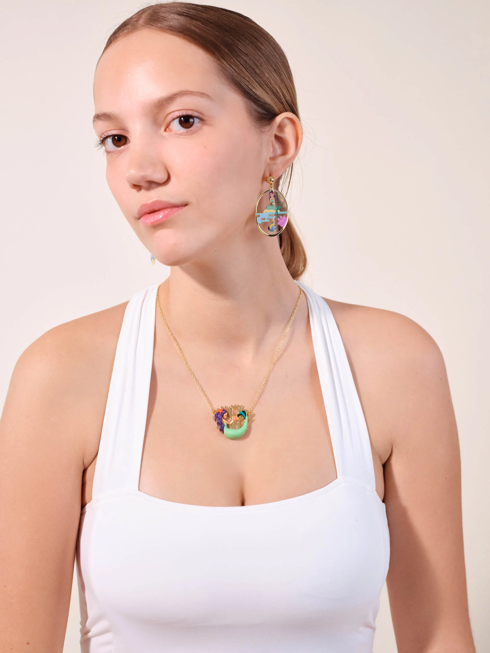 Collier plastron sirène et corail doré | Multicolore