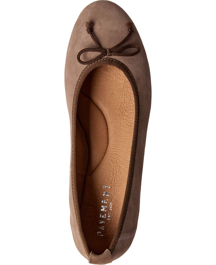 Pavement Lucy Lu Mole suede