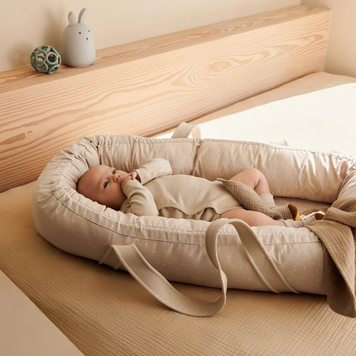 LIEWOOD - Gro Babynest / -trage, Fleece, sandy