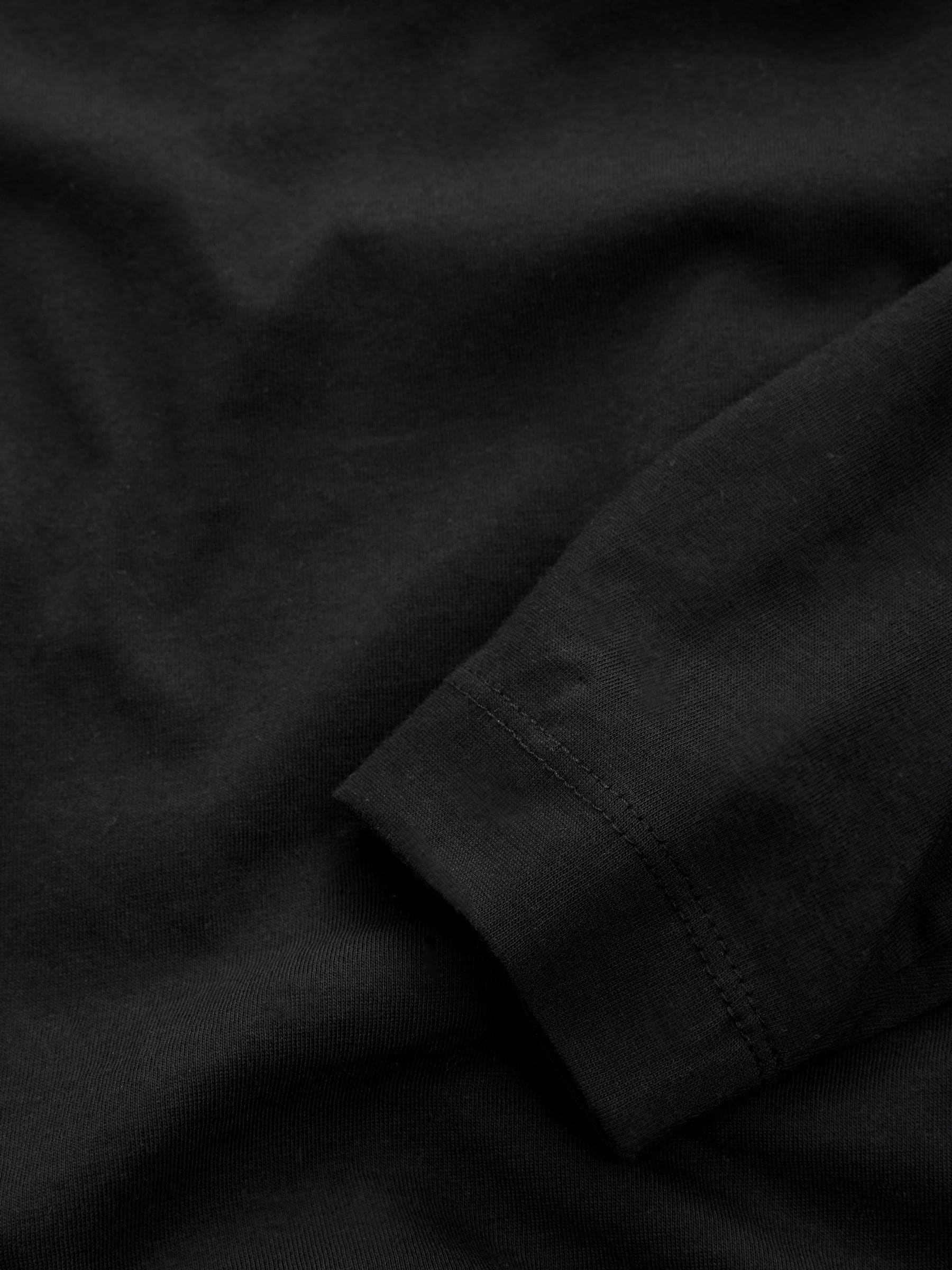 Zwart - 100% katoenen T-shirt met lange mouwen