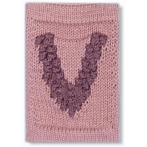 Strikket Bogstav Rose - Smallstuff → Luksusbaby.dk