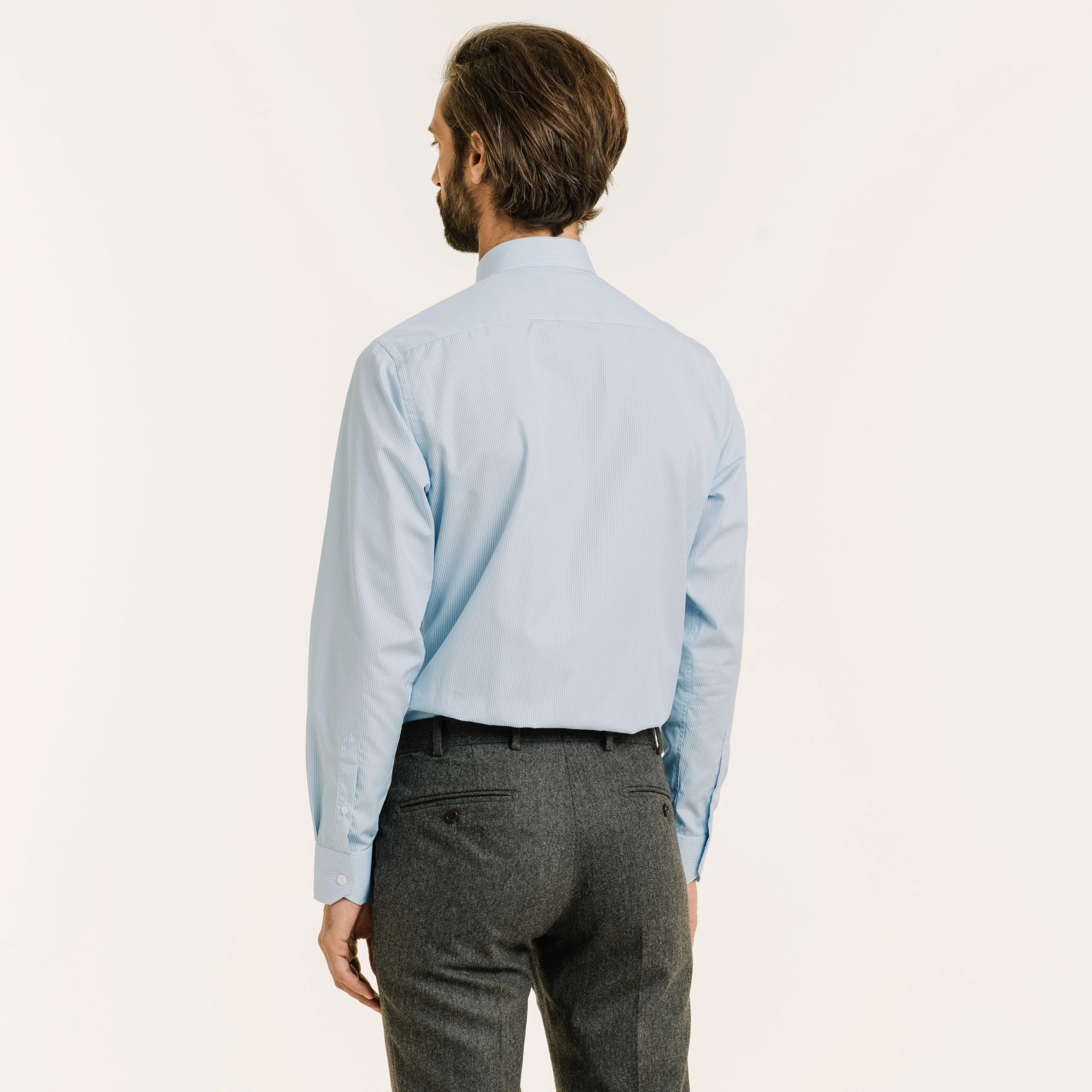 Double-twisted poplin shirt with small sky blue stripes