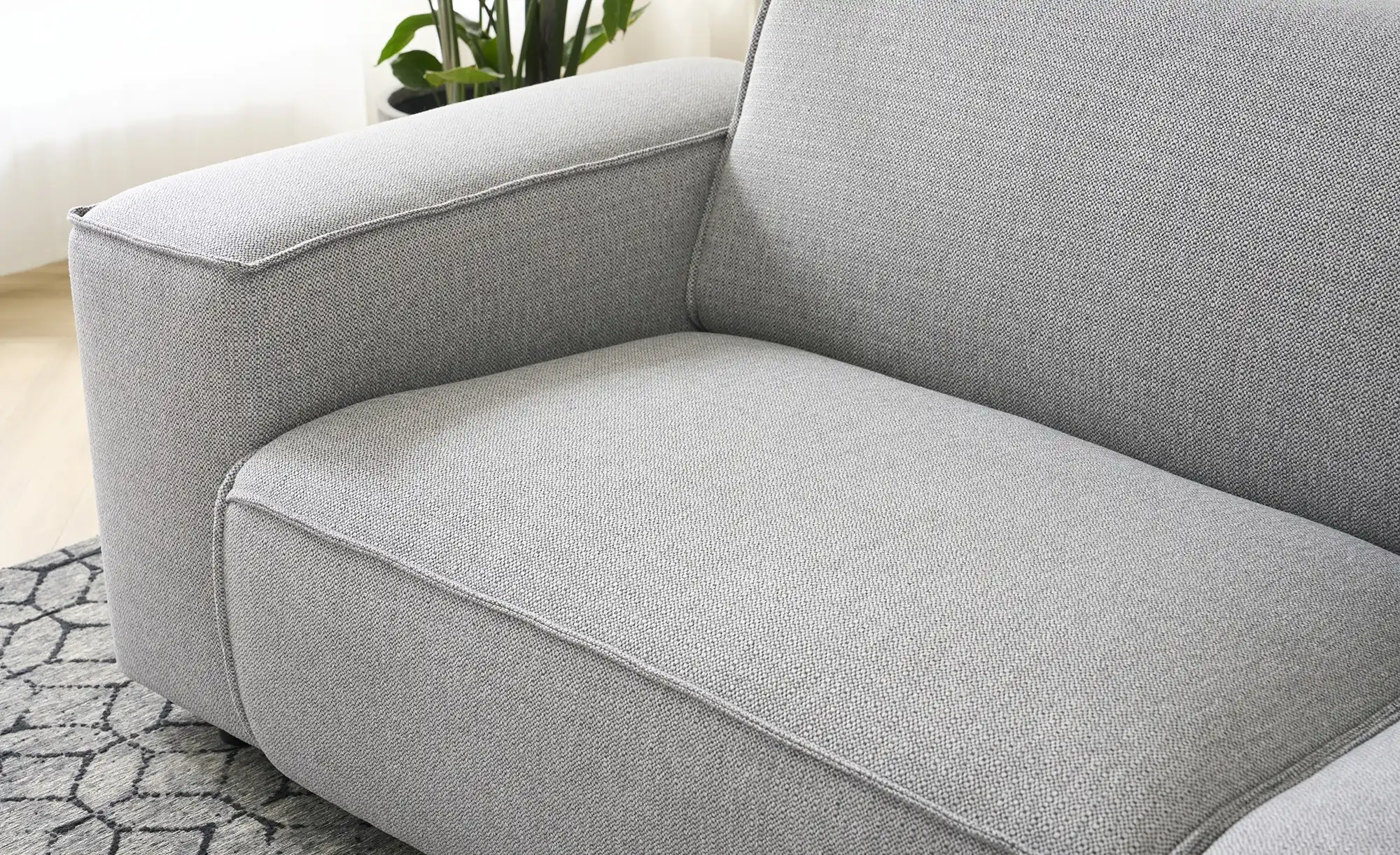 Big Sofa Violet