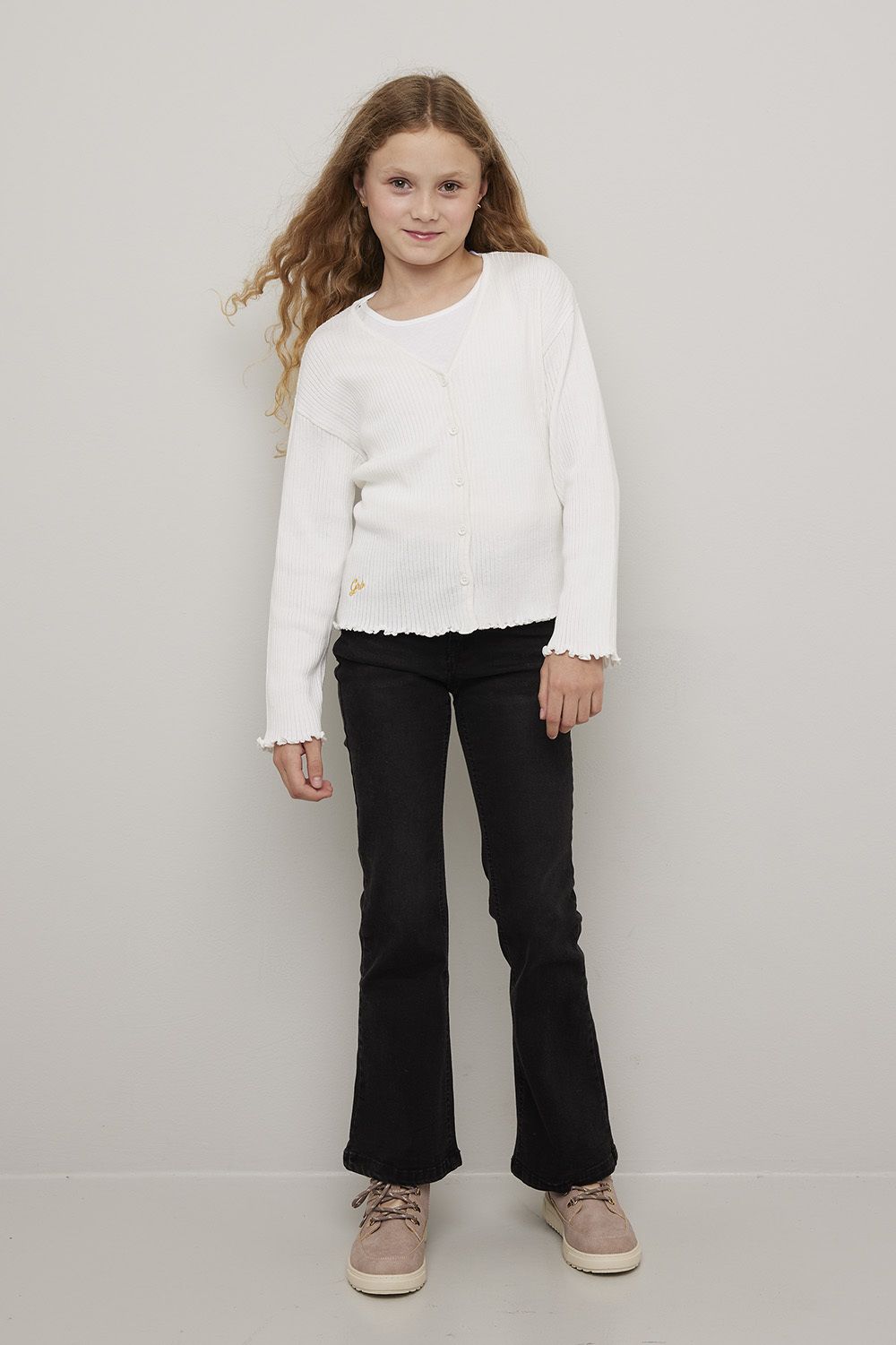 Jeans utsvinget med lavt liv Lina