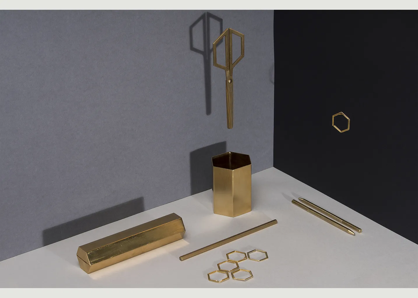 Hex Pen Doiy