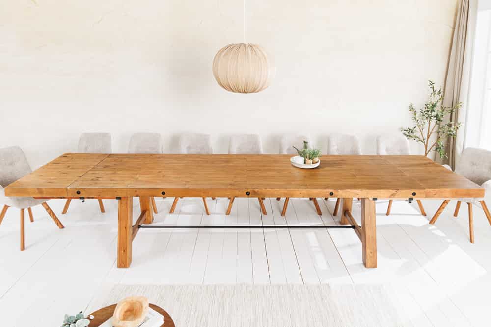 Massiver Esstisch FINCA 300-400cm vintage braun verlängerbar recyceltes Pinienholz