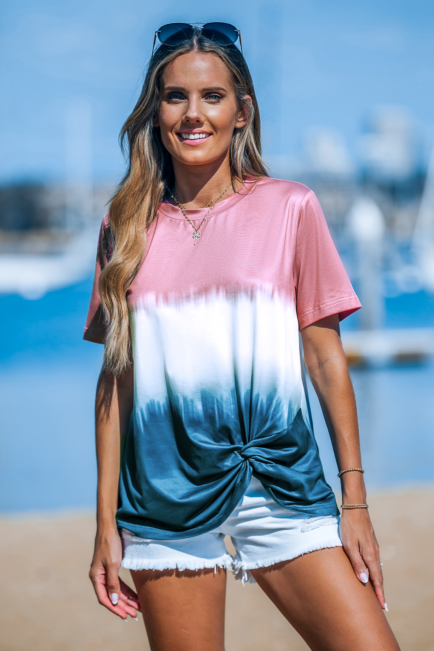 T-shirt avec ourlet torsadé à bloc de couleur tie dye