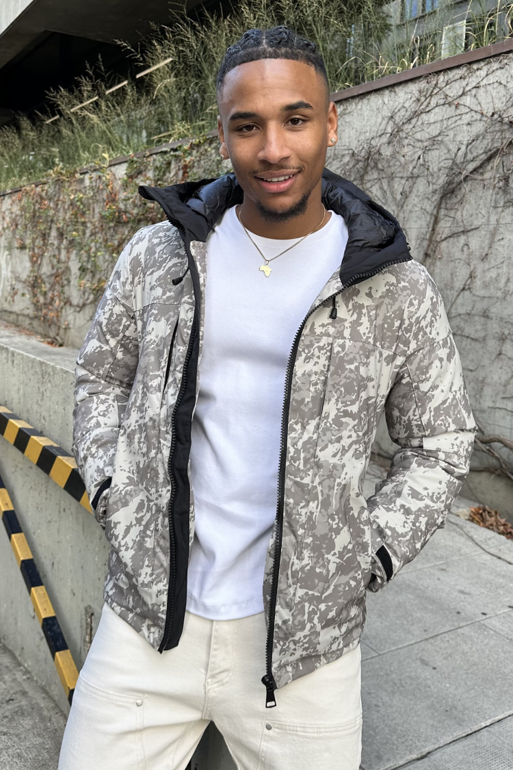 Parka beige camouflage à capuche