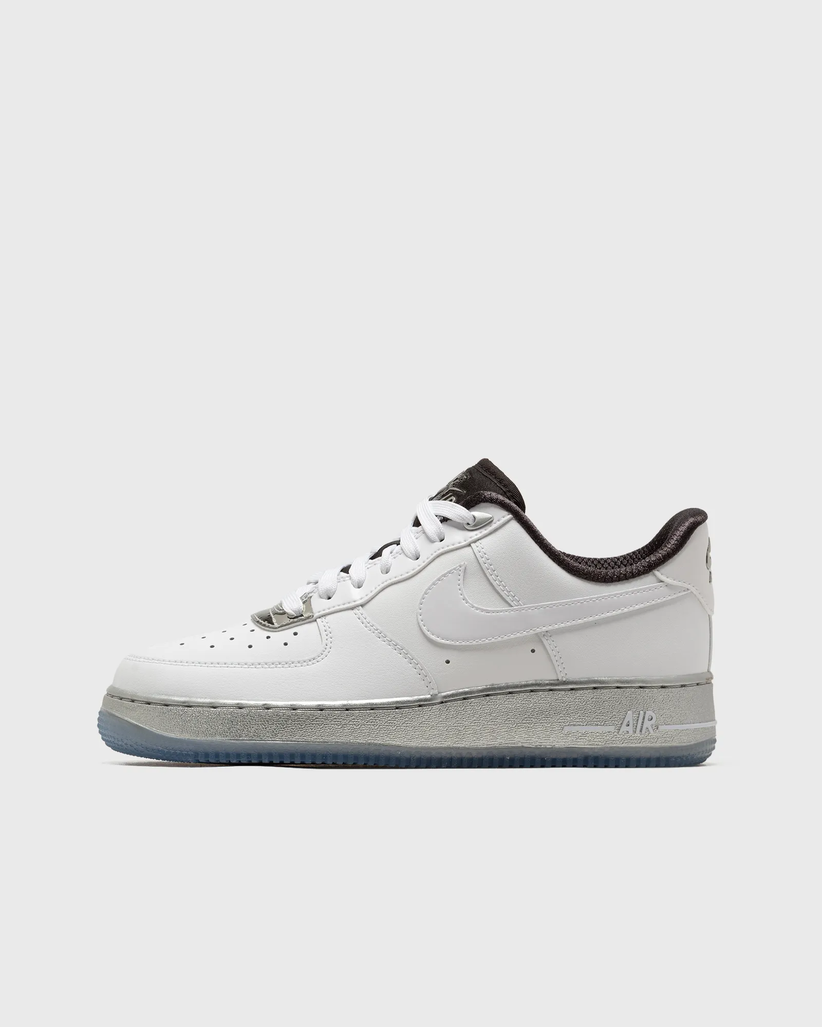 Nike WMNS AIR FORCE 1 '07 'White Chrome'
