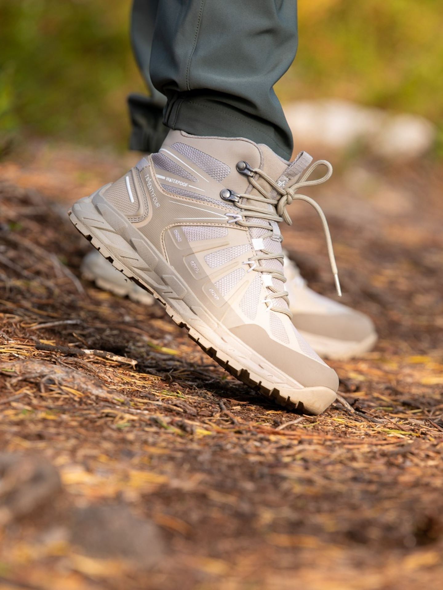 1222 Hiking Sko