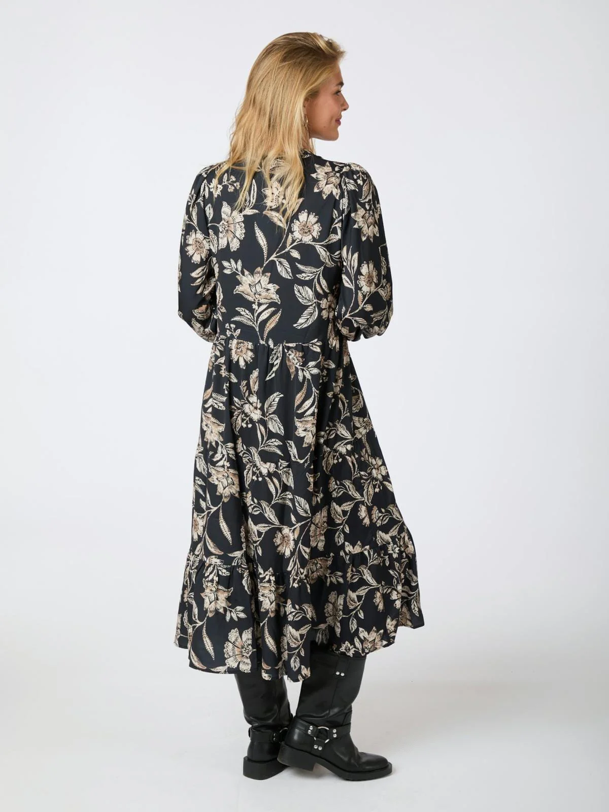 Neo Noir Layli Canvas Flower Dress