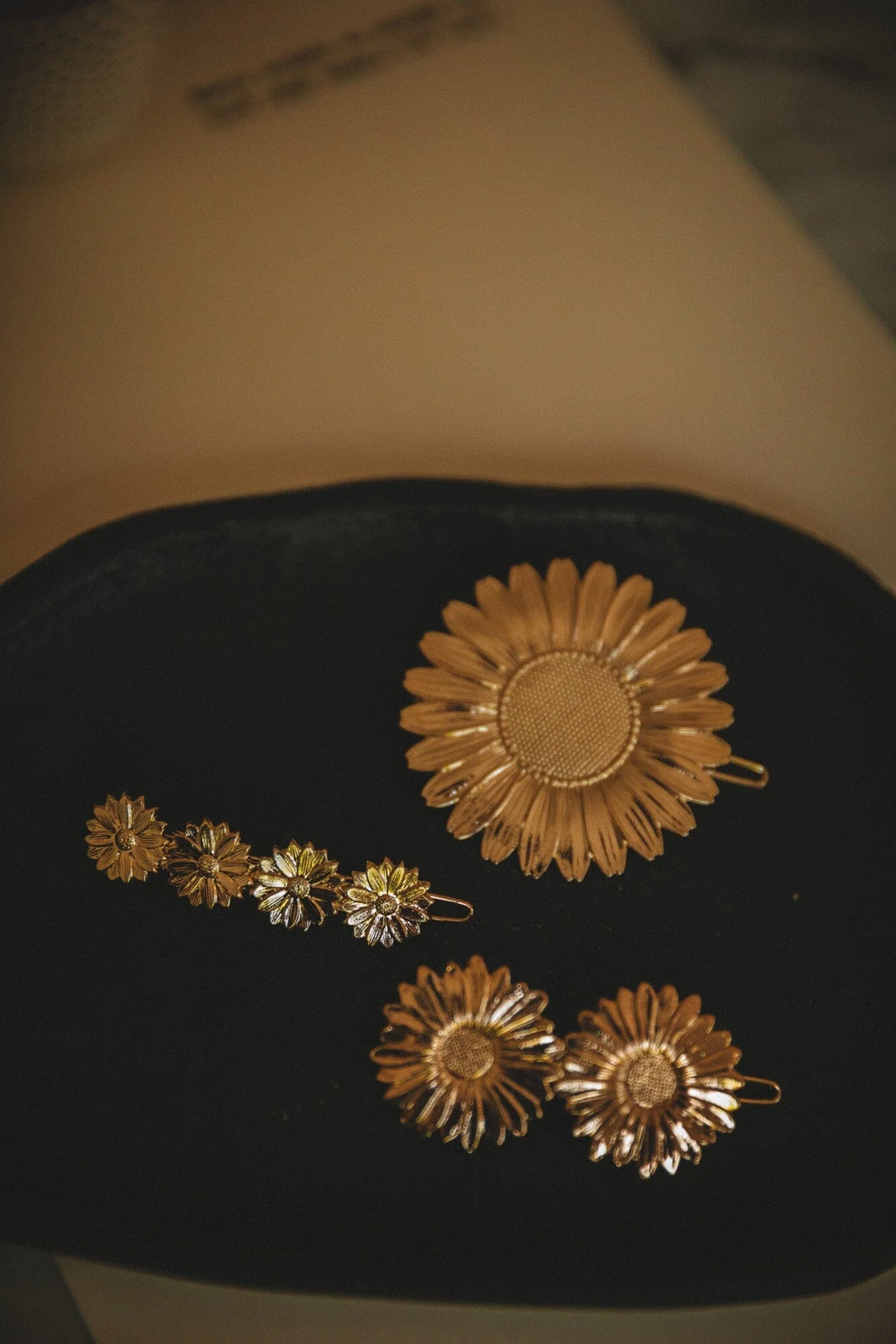 MAÏA - Mini barrette fleurs doré à l'or fin | Doré