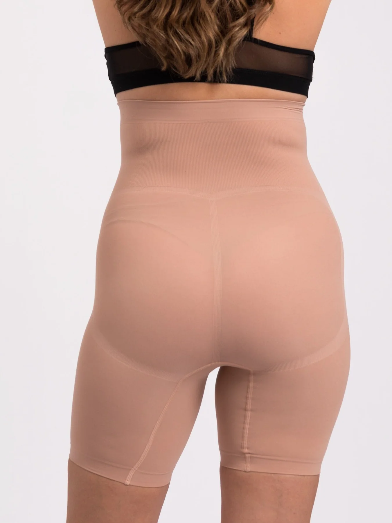 Lykkeland Ateliér Alturra Highwaist Shaping Shorts tan