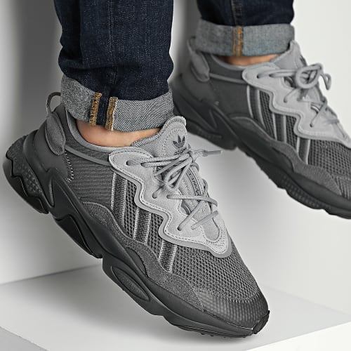 Baskets Ozweego ID9818 Grey Five Core Black Grey