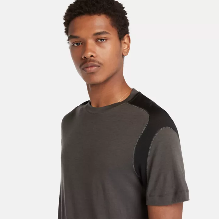 T-shirt Timberland x Icebreaker ZoneKnit en maille de laine mérinos pour homme en gris foncé