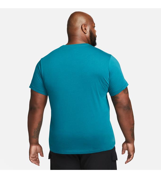 Nike Men Sportswear Club T-Shirt