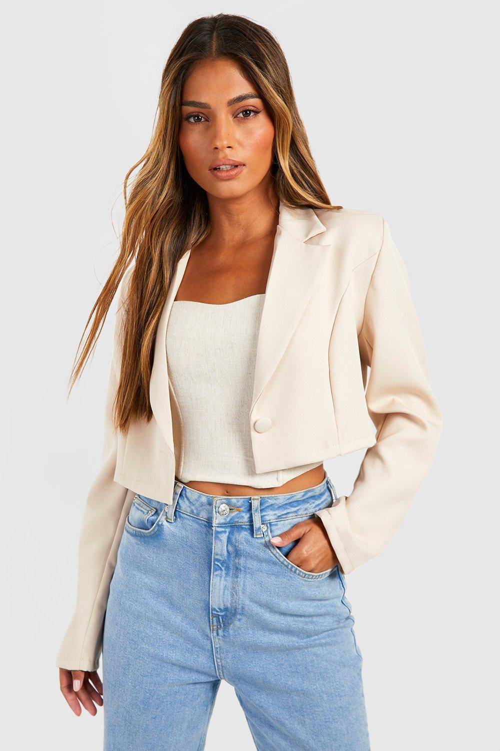 boohoo Boohoo Basics Blazer crop en tissu tissé à un bouton