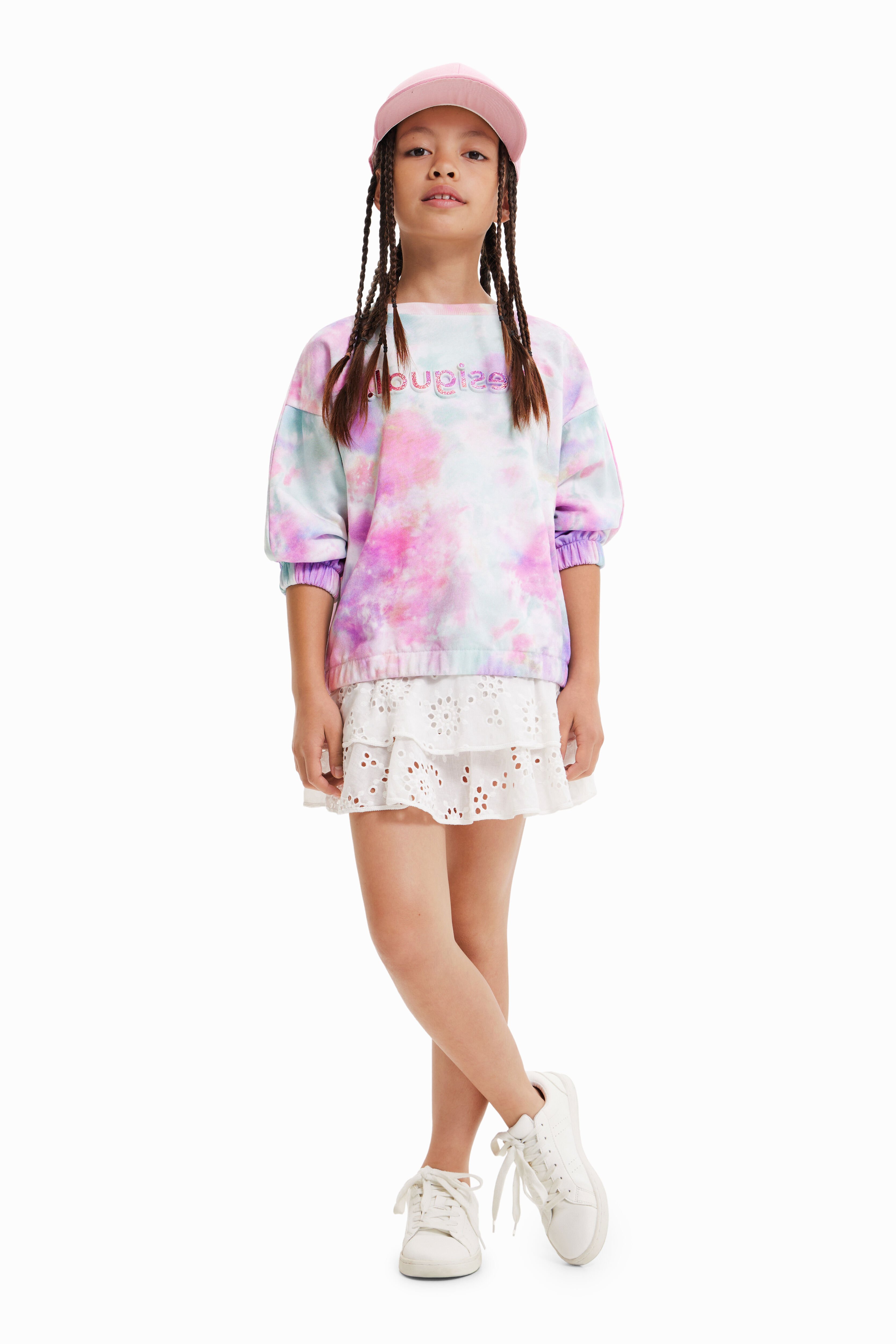 Sweat-shirt tie and dye logo