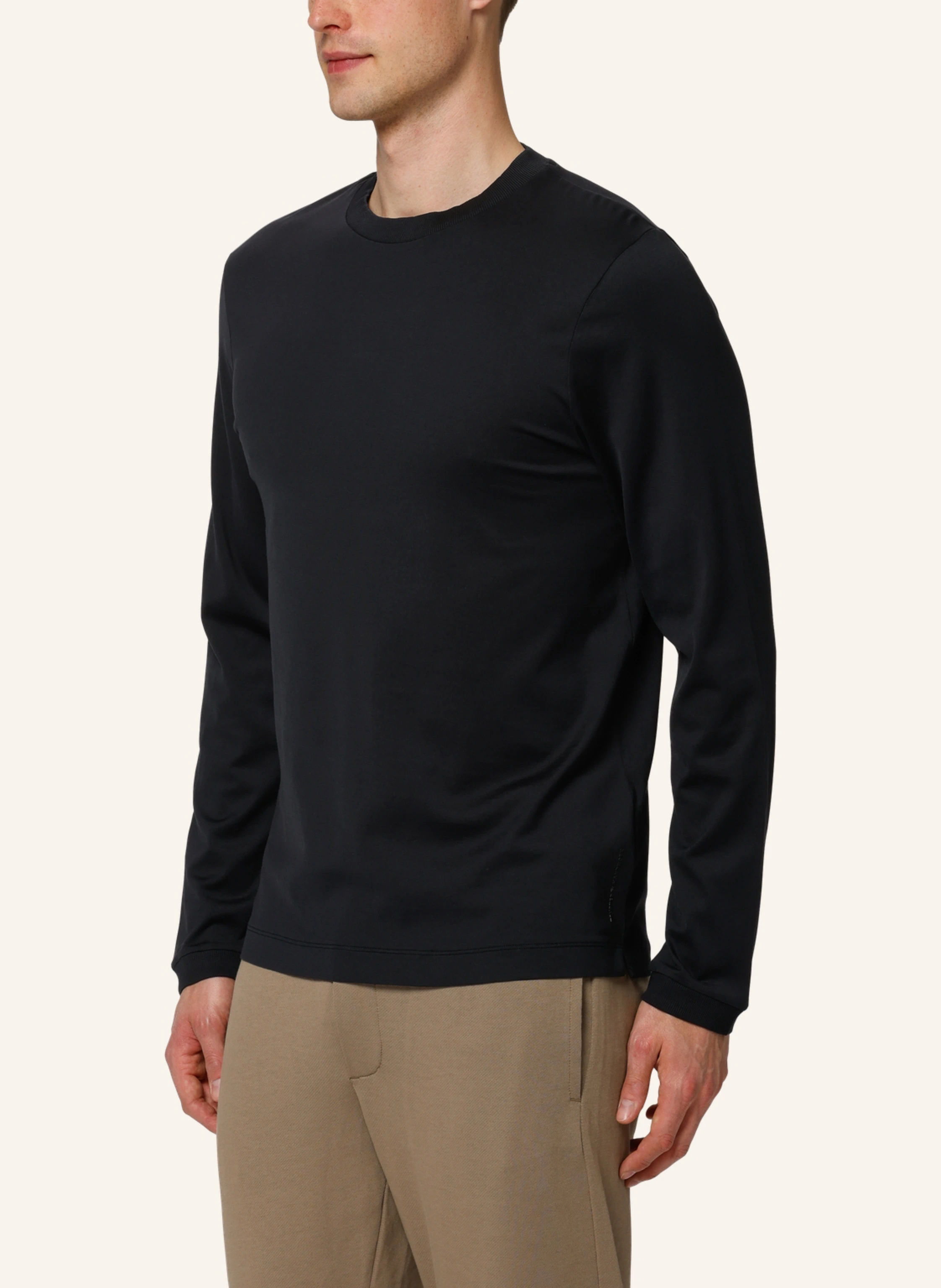 TRUSTED HANDWORK Round Neck 1/1-Sleeve T-Shirt