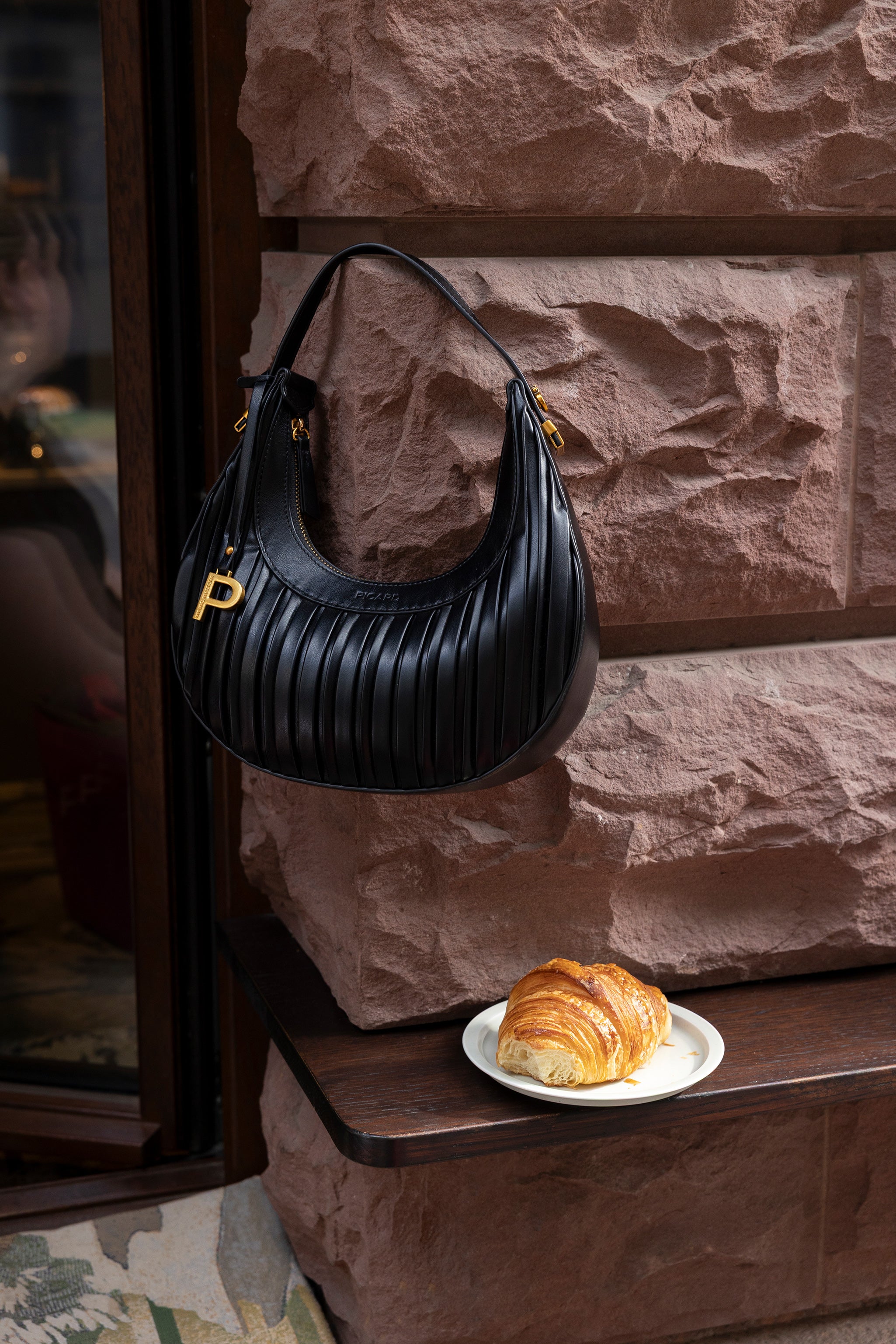 Shoulder bag Croissant R257