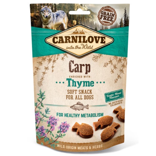 Biscoitos macios para cães Carnilove com sabor de carpa e tomilho