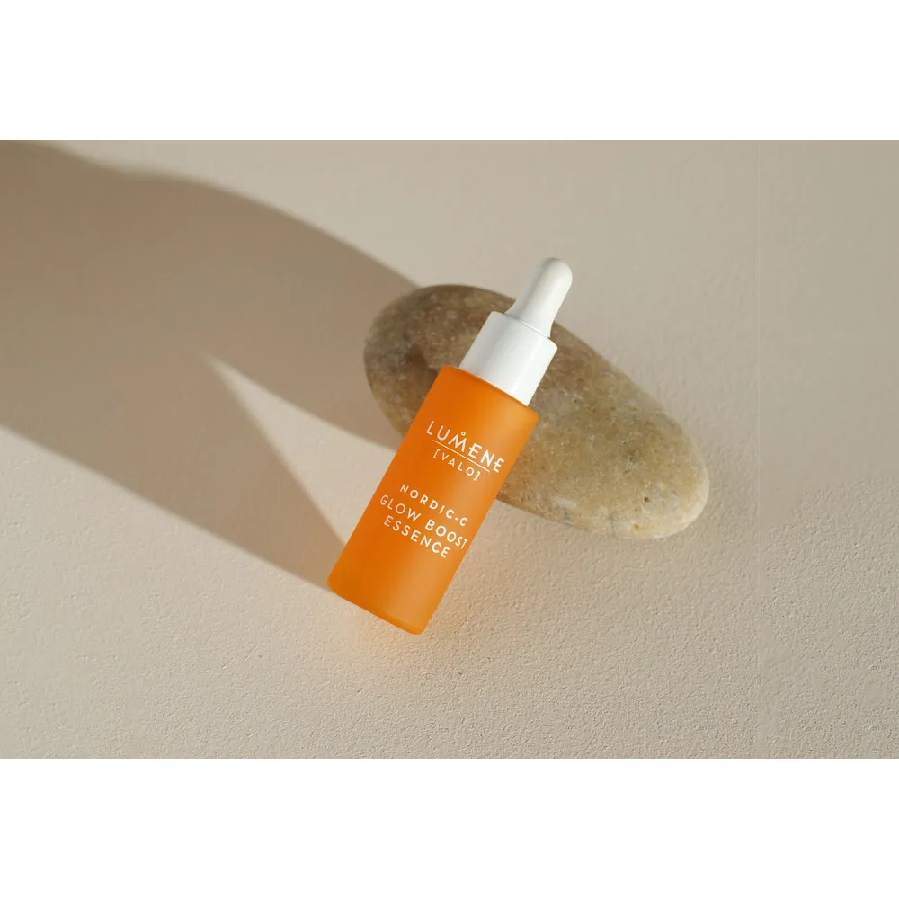 Lumene Nordic-C Glow Boost Essence - 30 ml.