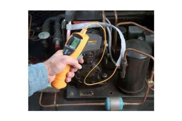 Fluke 561, LCD, AA