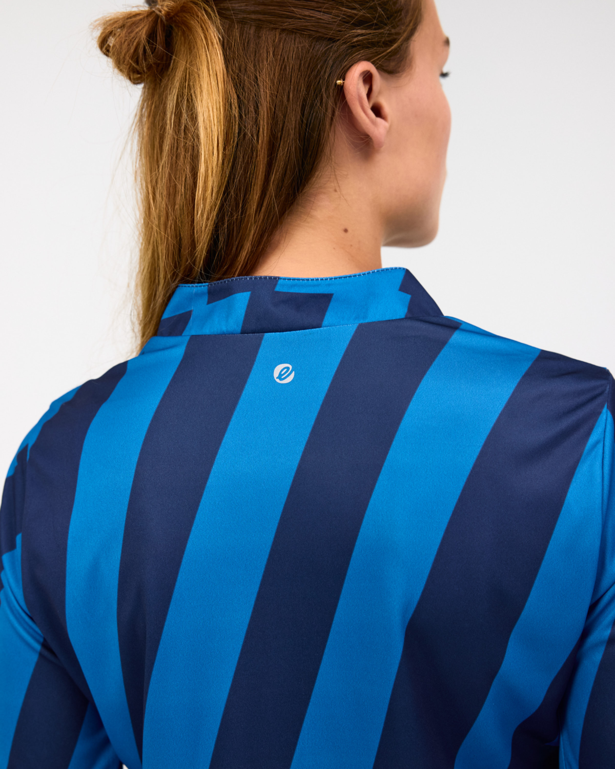 Eyda Alexine Long Sleeve Blue Graphic