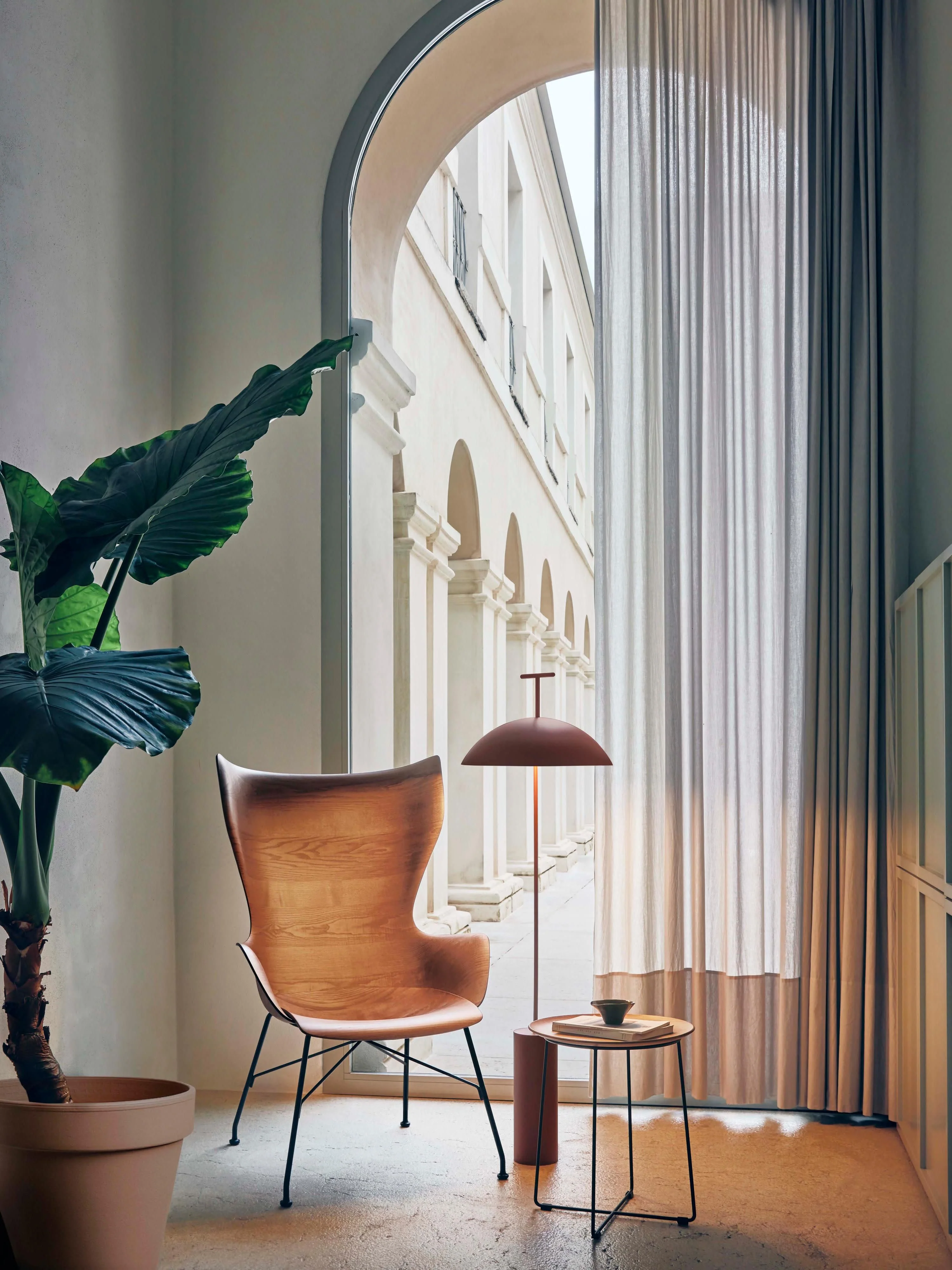 Kleine design LED-vloerlamp Geen-A, dimbaar