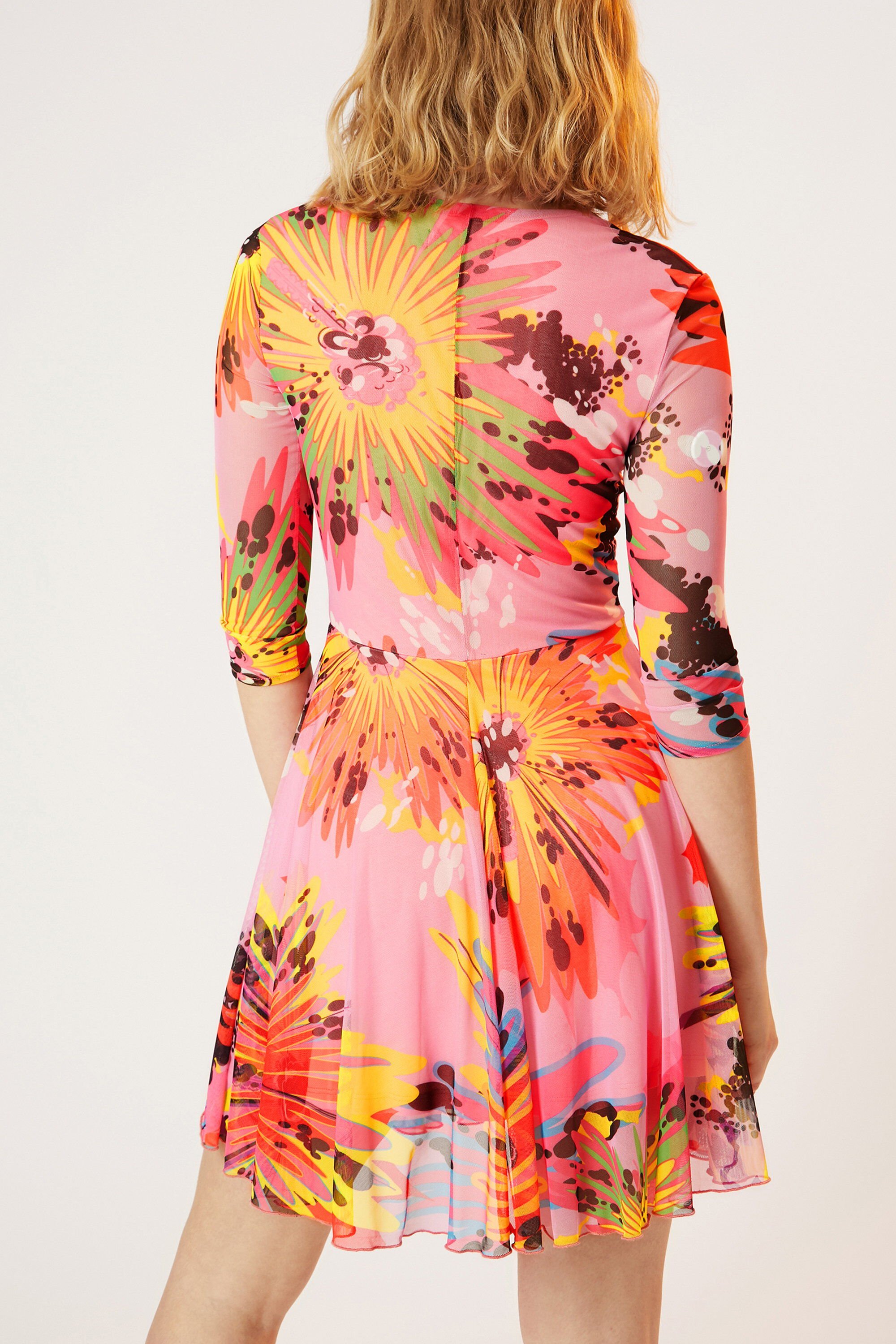 Robe courte manches 3/4