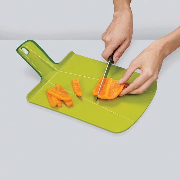 Planche à découper pliable chop2pot petit modèle vert Joseph Joseph