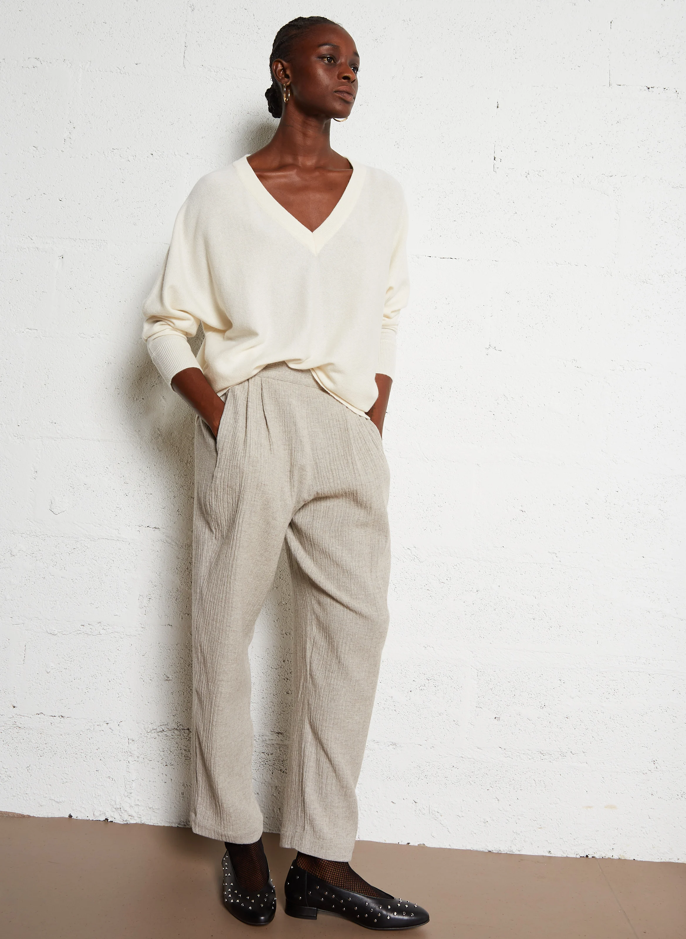 LINE - Pull oversize col V en cachemire | Blanc