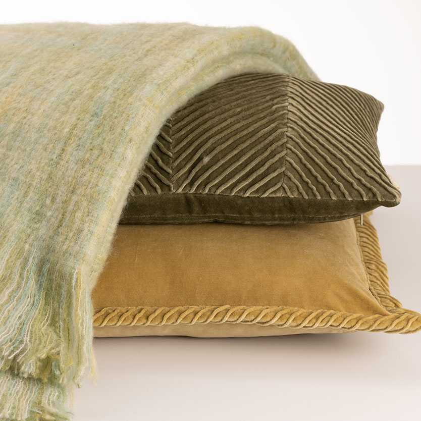 Sierkussen velours Tucked allover eucalyptus 35x55 cm