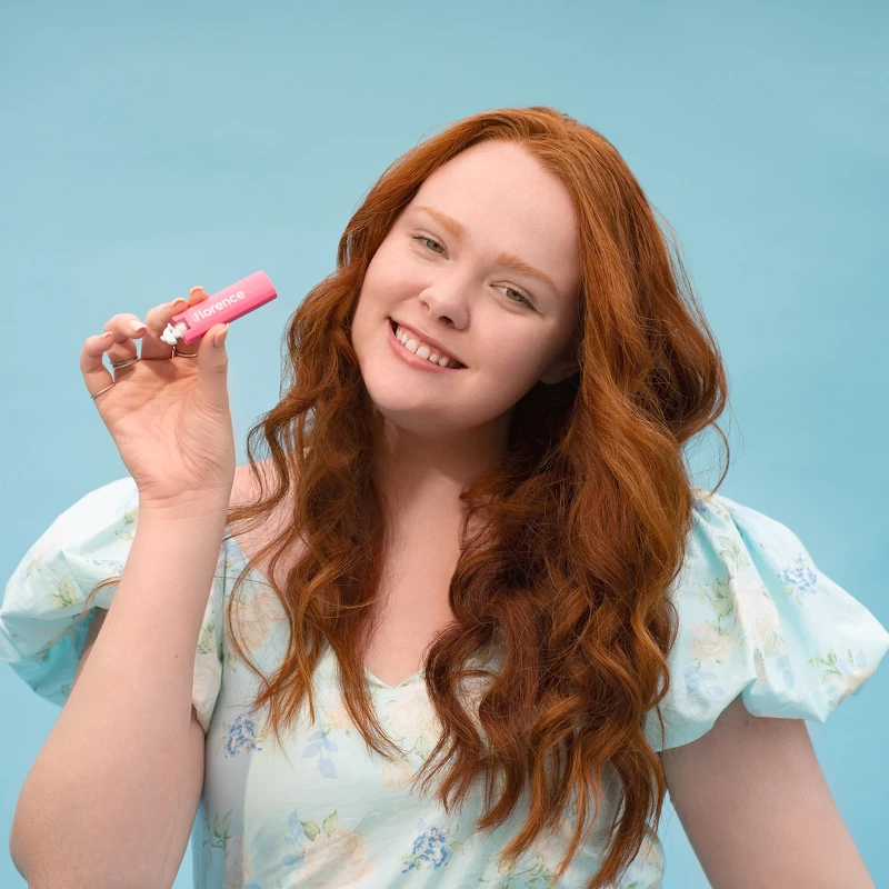 Florence by Mills Oh Whale! Tinted Lip Balm 4,5 gr. - Guava And Lychee