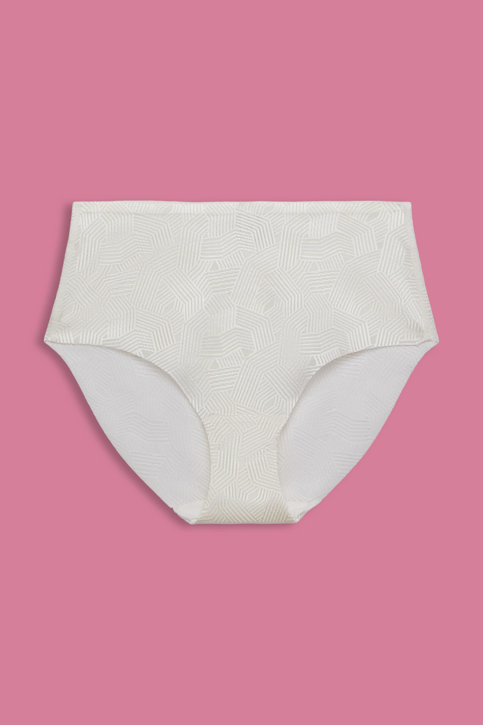 Slip en dentelle légèrement sculptante